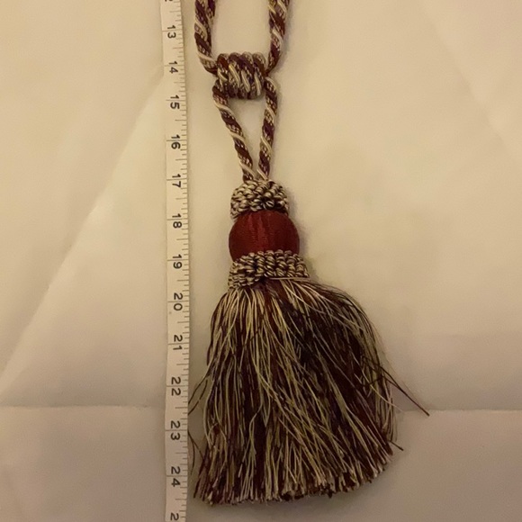 Drapery tie backs, selling 6 but will sell them in two’s. - Picture 3 of 4